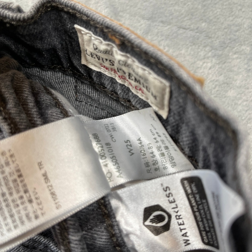 Levis Premium 501 Shorts Size 25 Original High Rise Cut Off Denim Faded Black - Picture 3 of 5